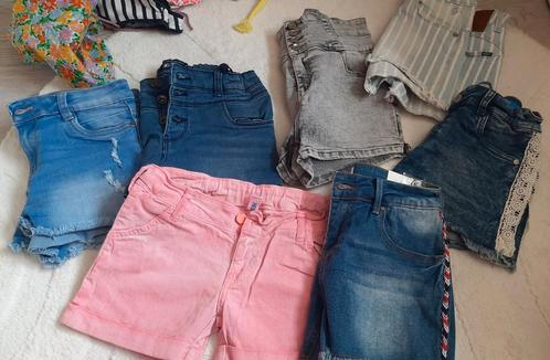 Korte broeken meisjes 128/134 pakket rokjes shirts en meer, Kinderen en Baby's, Kinderkleding | Kinder-kledingpakketten, Zo goed als nieuw