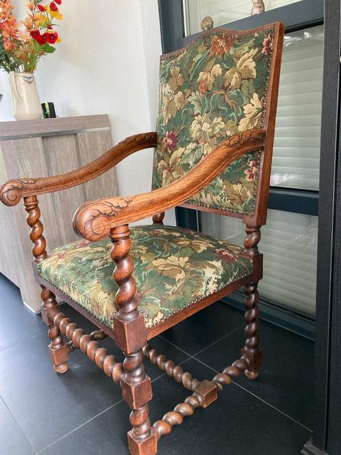 Antieke Stoel met Bloemmotief, Antiek en Kunst, Antiek | Meubels | Stoelen en Banken, Ophalen