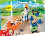 Playmobil City Life dierenarts 5970, Ophalen of Verzenden, Zo goed als nieuw, Complete set