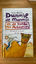 Tosca Menten - Dummie de mummie en de tombe van Achnetoet, Ophalen of Verzenden, Zo goed als nieuw