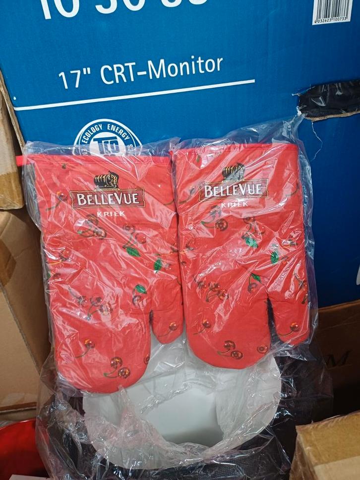 Bellevue Kriek Ovenhandschoenen - Nieuw in Verpakking, Huis en Inrichting, Keuken | Keukenbenodigdheden, Nieuw, Ophalen of Verzenden