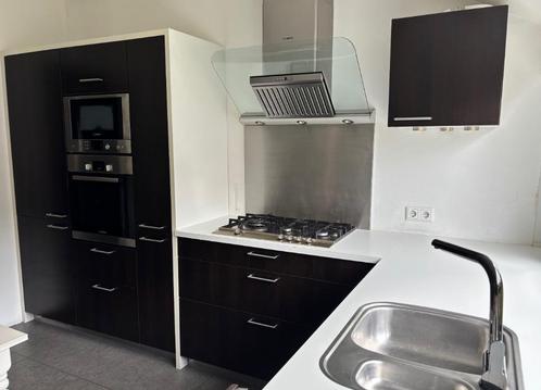 Prachtige Tulp keuken - hoekopstelling, Huis en Inrichting, Keuken | Complete keukens, Gebruikt, Hoekkeuken, Bruin, Kunststof