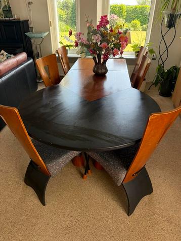Moderne uitklapbare eettafel – recht & rond  6 stoelen ) beschikbaar voor biedingen
