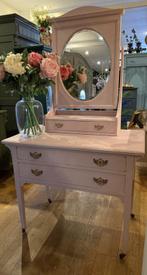 Brocante kaptafel, make-up tafel, toilettafel roze VdlM, Huis en Inrichting, Tafels | Kaptafels, Ophalen, 50 tot 100 cm, Zo goed als nieuw