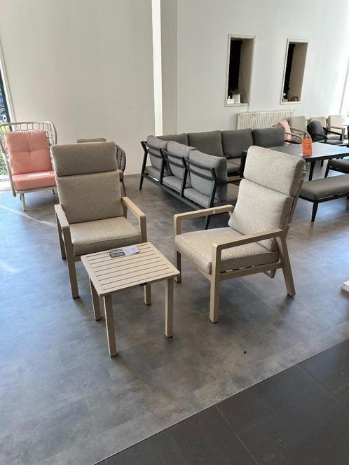 Lifestyle Albelli Bistroset, Tuin en Terras, Tuinsets en Loungesets, Zo goed als nieuw, Tuinset, Aluminium, 2 zitplaatsen, Bijzettafel