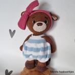 Handgemaakte knuffel bever/beer met grote strik, Ophalen of Verzenden, Nieuw, Beer