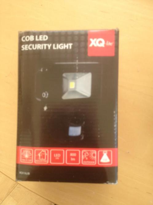 Bouw security ledlamp met bewegingcensor, Doe-het-zelf en Verbouw, Bouwverlichting, Nieuw, Lamp met armatuur, Ophalen of Verzenden