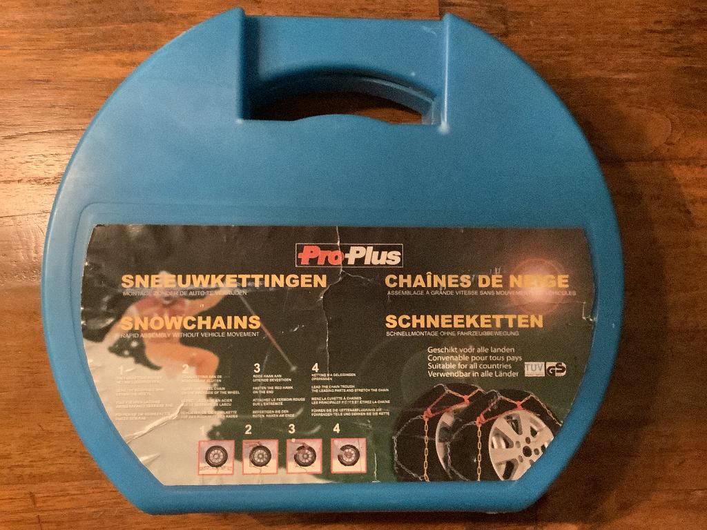 Sneeuwkettingen nooit gebruikt, Ophalen, Zo goed als nieuw