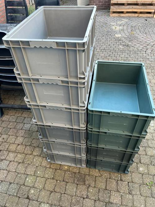 10 stuks 60x40x22 cm Kunststof Stapelbakken / Kratten, Doe-het-zelf en Verbouw, Kratten en Dozen, Gebruikt, Krat, 50 tot 75 cm