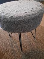 Kwantum poef met metalen poten, Ophalen, Minder dan 50 cm, Rond, Minder dan 50 cm