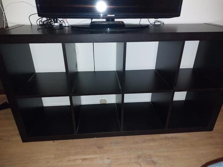 8 vaks kallax kast Ikea - beschadigd, Huis en Inrichting, Kasten | Wandmeubels, Gebruikt, Minder dan 100 cm, Minder dan 150 cm