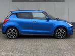 Suzuki Swift 1.4 Sport 140PK Camera Navi ACC RIJKLAAR, Auto's, Suzuki, Gebruikt, Zwart, 4 cilinders, Blauw