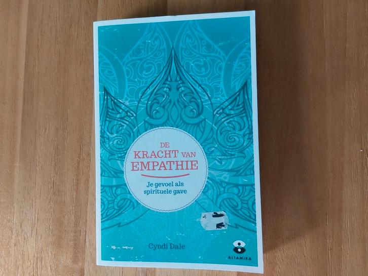 Cyndi Dale - De kracht van empathie, Boeken, Psychologie, Zo goed als nieuw, Ophalen of Verzenden
