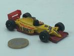 Formula 1 Geel met Rood, Matchbox, Hobby en Vrije tijd, Modelauto's | Overige schalen, Ophalen of Verzenden, Gebruikt, Auto