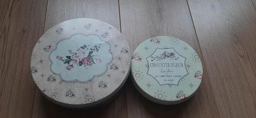 Set van 2 metalen koekblikken rose en groen bloemetjes, Antiek en Kunst, Curiosa en Brocante, Ophalen of Verzenden
