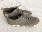 Sneakers La Strada grijs modekleur mt 39 comfortabel., Ophalen of Verzenden, Zo goed als nieuw, Grijs, Sneakers of Gympen