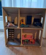 Houten poppenhuis, Verzamelen, Poppenhuizen en Toebehoren, Ophalen, Gebruikt, Poppenhuis