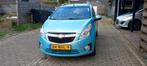 Chevrolet spark 2010 nieuwe APK  14.10.2026, Auto's, Voorwielaandrijving, 15 km/l, 4 cilinders, Blauw