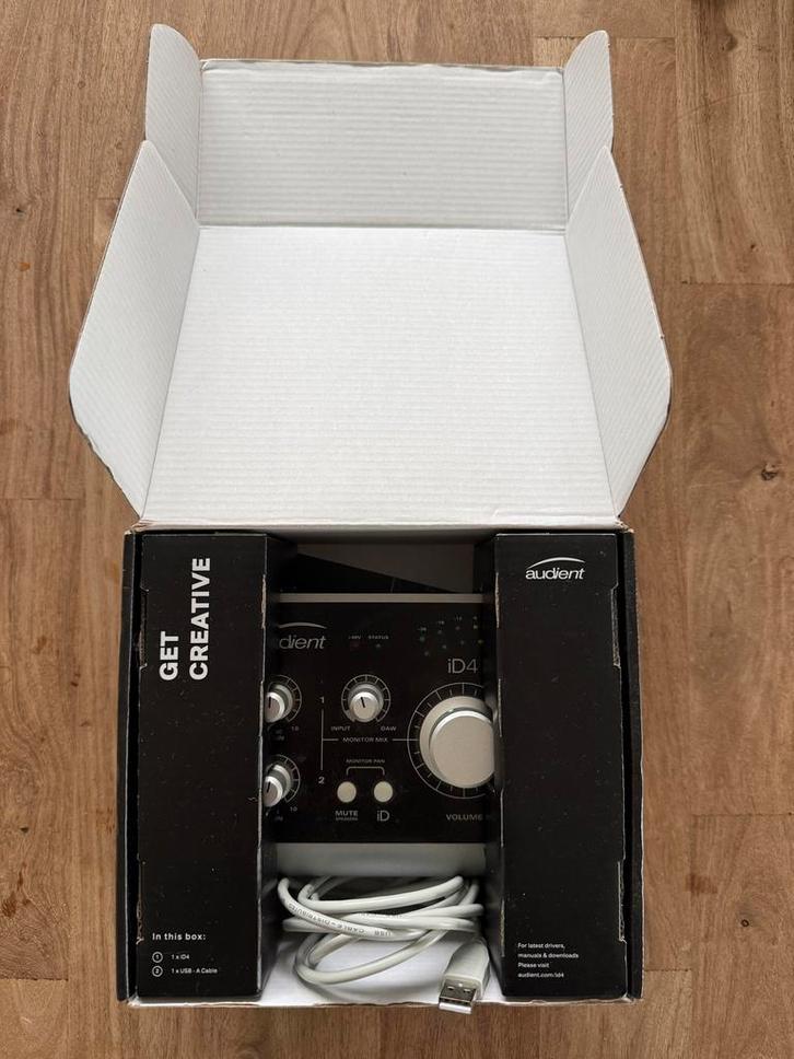 Audient ID4 Audio Interface, Audio, Tv en Foto, Professionele Audio-, Tv- en Video-apparatuur, Zo goed als nieuw, Ophalen of Verzenden