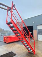 Stalen trap rood hoog 2.8mtr nor005, Ophalen, 2 tot 4 meter