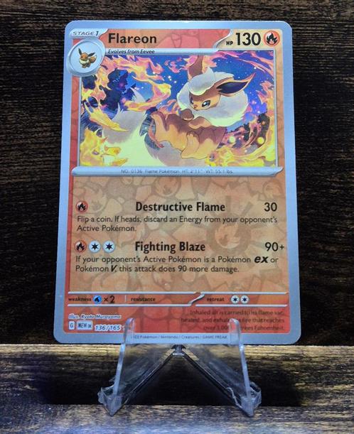 Flareon Reverse 136/165 - 151, Hobby en Vrije tijd, Verzamelkaartspellen | Pokémon, Nieuw, Losse kaart, Foil, Verzenden