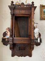 Mooi antiek hangkastje, Ophalen