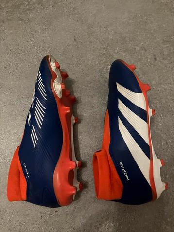 Adidas Predator Voetbalschoenen Maat 40 beschikbaar voor biedingen