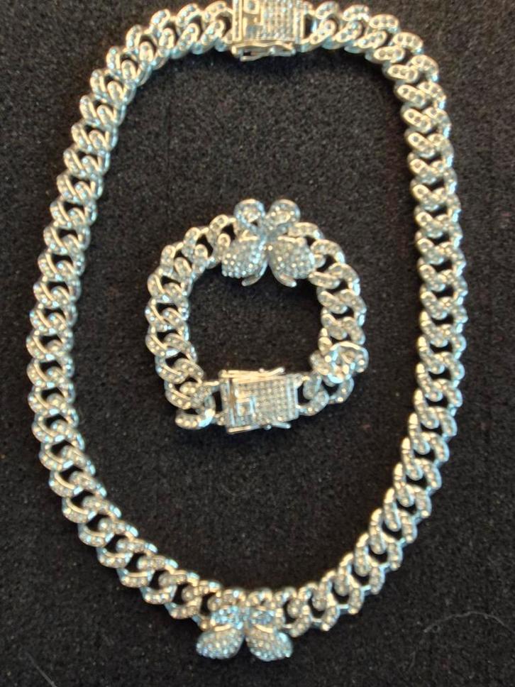 Zilverkleurige Ketting & Armband Set, Sieraden, Tassen en Uiterlijk, Kettingen, Nieuw, Overige materialen, Zilver, Met strass