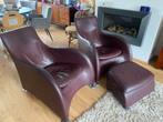 2 Vintage Montis Loge Fauteuils met Hocker in Aubergine Leer, Huis en Inrichting, Fauteuils, Ophalen, Gebruikt, Leer, 75 tot 100 cm