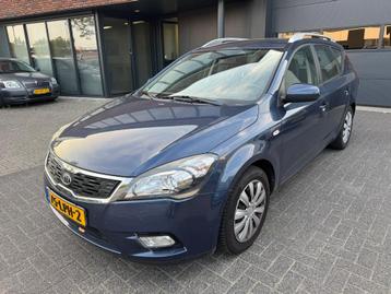 Kia Cee'd Sporty Wagon 1.6 X-ecutive CLIMA CRUISE PRIMA AUTO beschikbaar voor biedingen