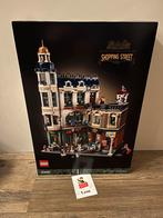 Lego Icons 11371 Winkelstraat - Nieuw MISB in omdoos !, Ophalen of Verzenden, Nieuw, Complete set, Lego