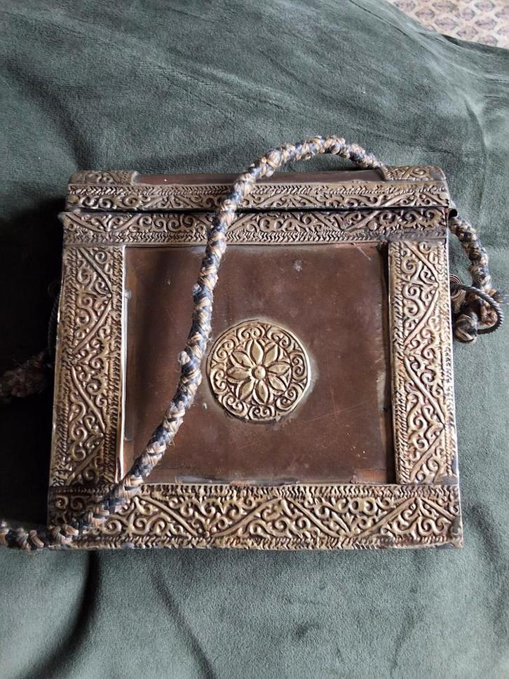 Vintage Metalen midden oosten reis koran tas doos amulet, Antiek en Kunst, Kunst | Niet-Westerse kunst, Ophalen of Verzenden