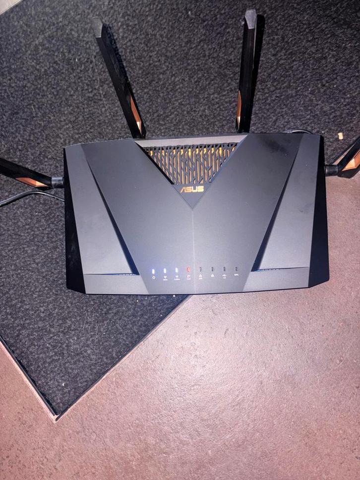 Asus RT-AX88U Pro AX6000 WiFi 6 router, Computers en Software, Routers en Modems, Gebruikt, Router, Ophalen