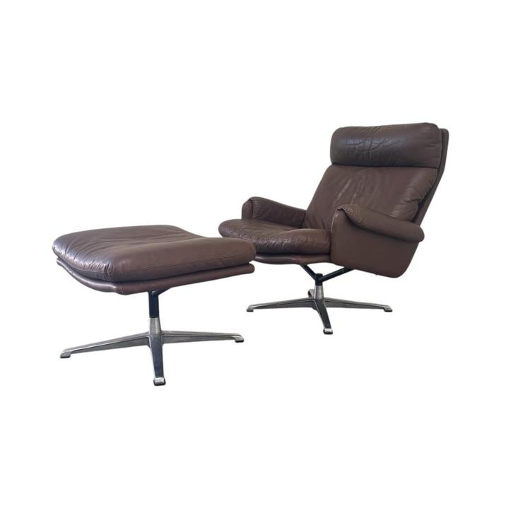 fauteuil met hocker vintage design jaren 60 70 leer, Huis en Inrichting, Fauteuils, Gebruikt, Leer, Metaal, 50 tot 75 cm, 75 tot 100 cm