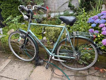 Gezelle herenfiets opknapper beschikbaar voor biedingen