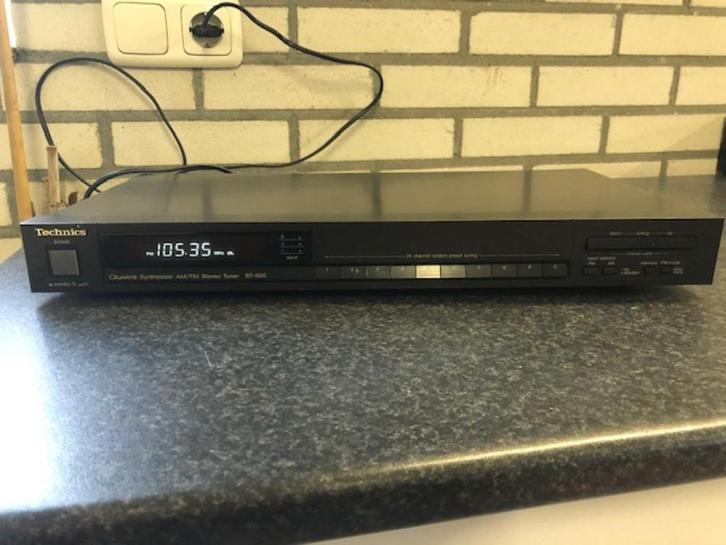 Tuner Technics ST-600, Audio, Tv en Foto, Tuners, Zo goed als nieuw, Ophalen of Verzenden