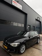 BMW 1-Serie 114i 2015 Zwart|APK|COMPLEET IN ORDE|stoelverwar, 1-Serie, Euro 5, Achterwielaandrijving, Zwart