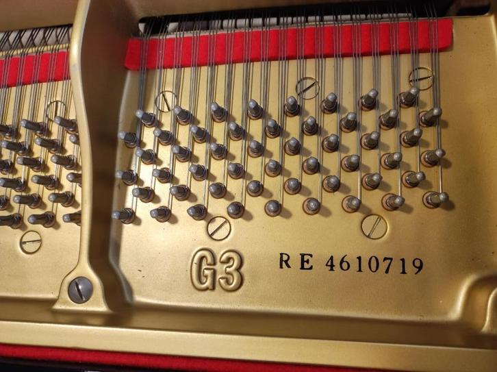 Prachtige Yamaha vleugel, Muziek en Instrumenten, Piano's, Zo goed als nieuw, Vleugel, Zwart, Hoogglans, Ophalen