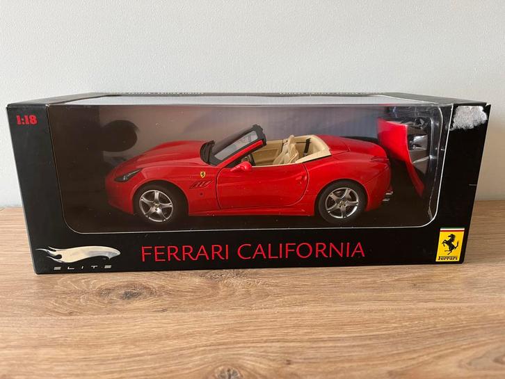 Hotwheels Elite Ferrari California 1:18, Hobby en Vrije tijd, Modelauto's | 1:18, Zo goed als nieuw, Auto, Hot Wheels, Ophalen of Verzenden