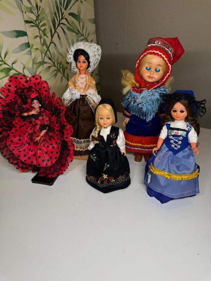 Poppen collectie, Verzamelen, Efteling, Zo goed als nieuw, Beeldje of Poppetje, Ophalen