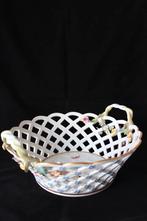 Antiek Meissen groot porseleinen netvormig mand 19e eeuw, Antiek en Kunst, Antiek | Porselein, Ophalen of Verzenden