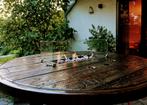 Ronde tuintafel met gashaard (zware kwaliteit), Tuin en Terras, Ophalen of Verzenden, Zo goed als nieuw, Rond, Hout