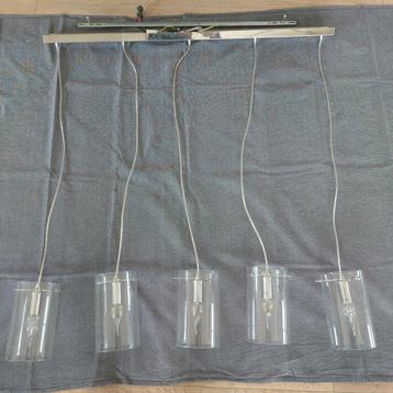 Nette hanglamp beschikbaar voor biedingen