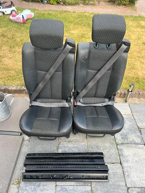 Koopje 2 half leren stoelen met imgebouwde 3p gordel isofix, Caravans en Kamperen, Camper-accessoires, Ophalen of Verzenden