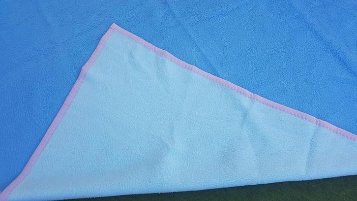 Vintage grote blauwe Eurocover dralon deken - 230 x 180, Huis en Inrichting, Woonaccessoires | Plaids en Woondekens, Gebruikt