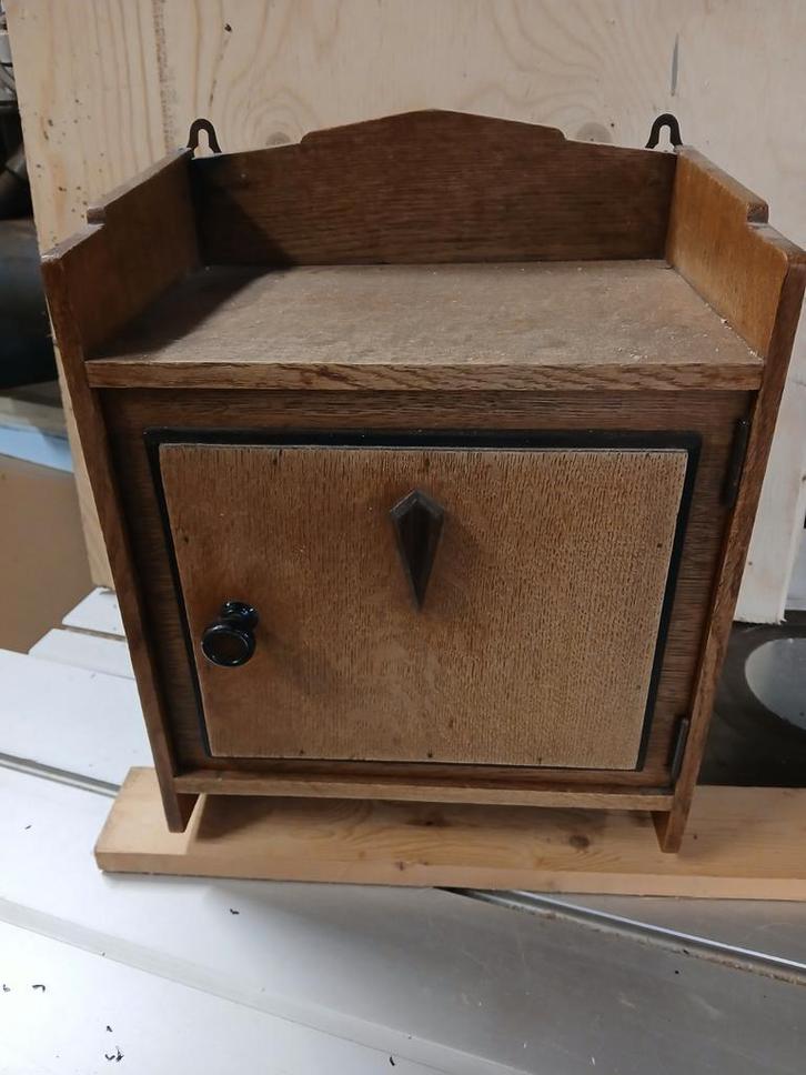 Antiek Medicijnkastje, Antiek en Kunst, Antiek | Meubels | Kasten, Ophalen of Verzenden