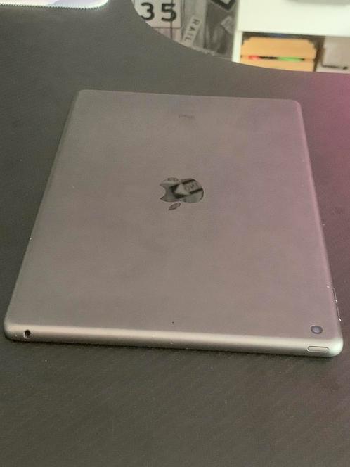 Apple iPad 8ste Generatie, Computers en Software, Apple iPads, Zo goed als nieuw, Overige modellen, Wi-Fi, 10 inch, 32 GB, Grijs