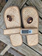 Slippers uit Azië maat 43, Ophalen of Verzenden, Zo goed als nieuw, Bruin