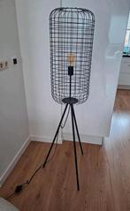 Zwarte vloerlamp met industriële look, Ophalen, Gebruikt
