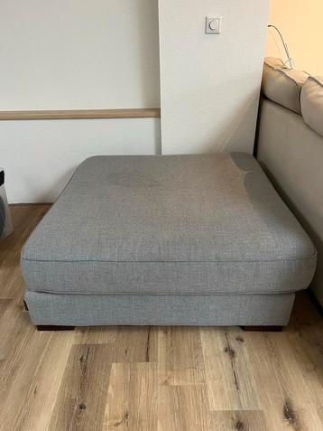 Grote hocker / hondenbankje